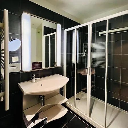 Calme Sur Les Rives De L'orne Caen